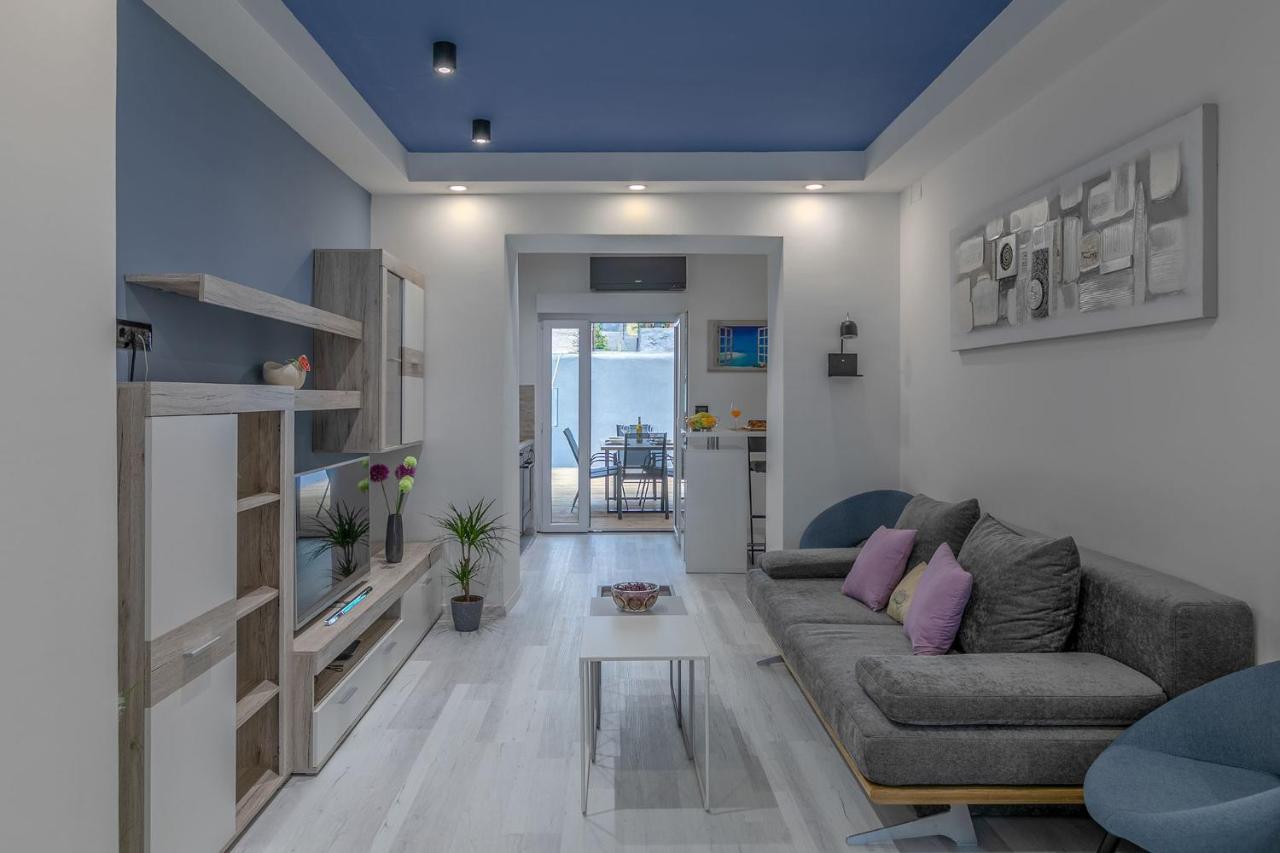 Arena Blue Dream - Modern Apartment With Terrace Pula Exterior photo
